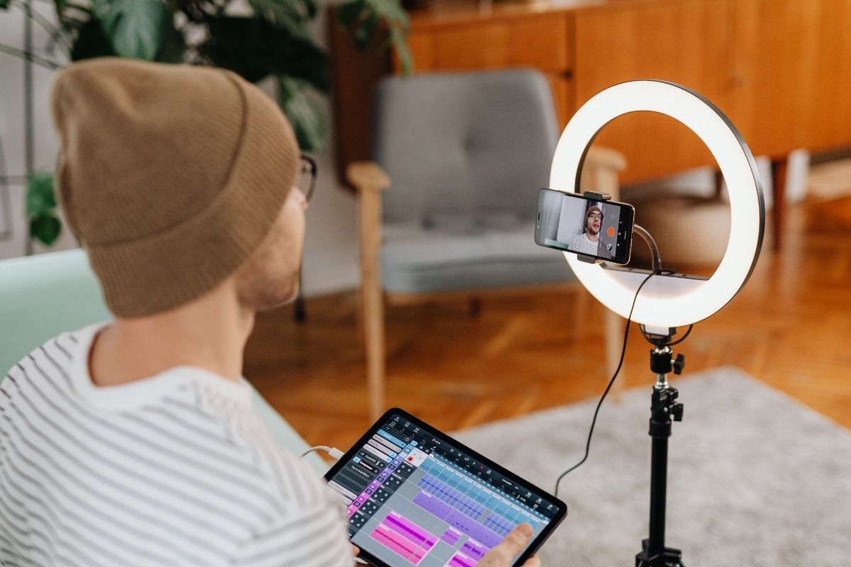 Ring Light Filters: Why Use An Orange Filter