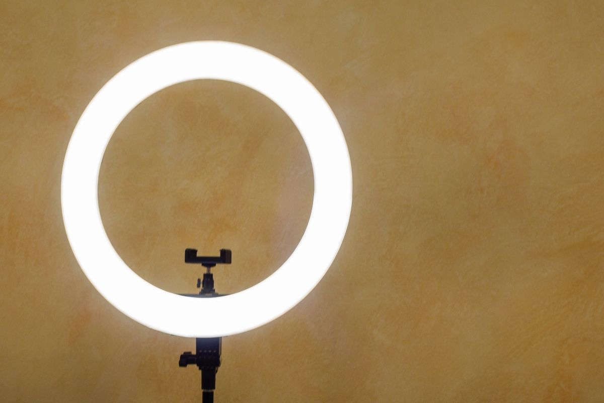 How Long Does A Ring Light Last (Do Ring Lights Ever Burn Out)?